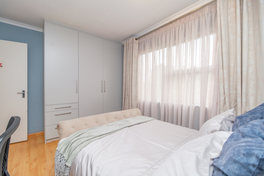 3 Bedroom Property for Sale in Wilgeheuwel Gauteng