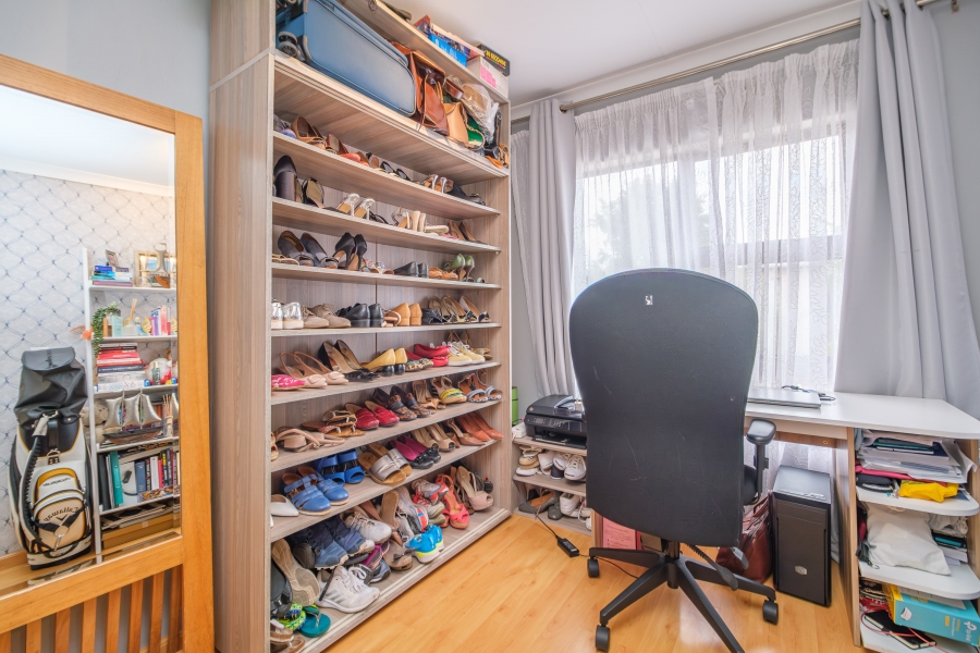 3 Bedroom Property for Sale in Wilgeheuwel Gauteng