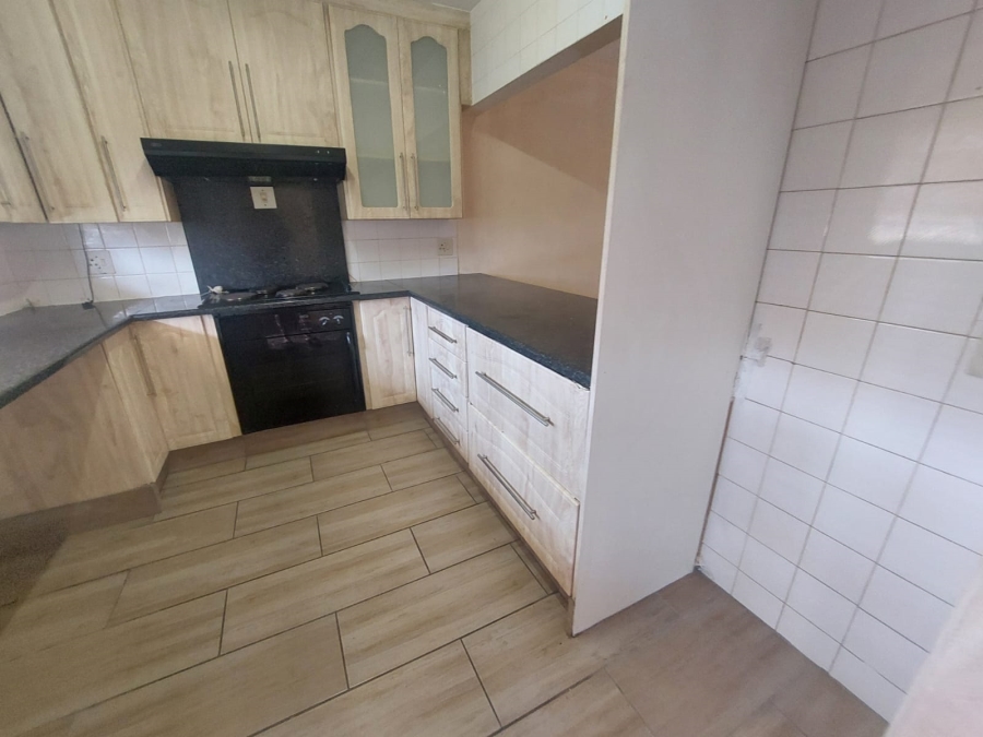 2 Bedroom Property for Sale in Northcliff Gauteng