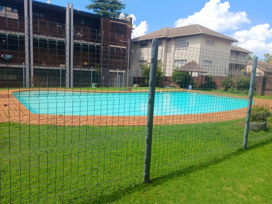 2 Bedroom Property for Sale in Windsor West Gauteng