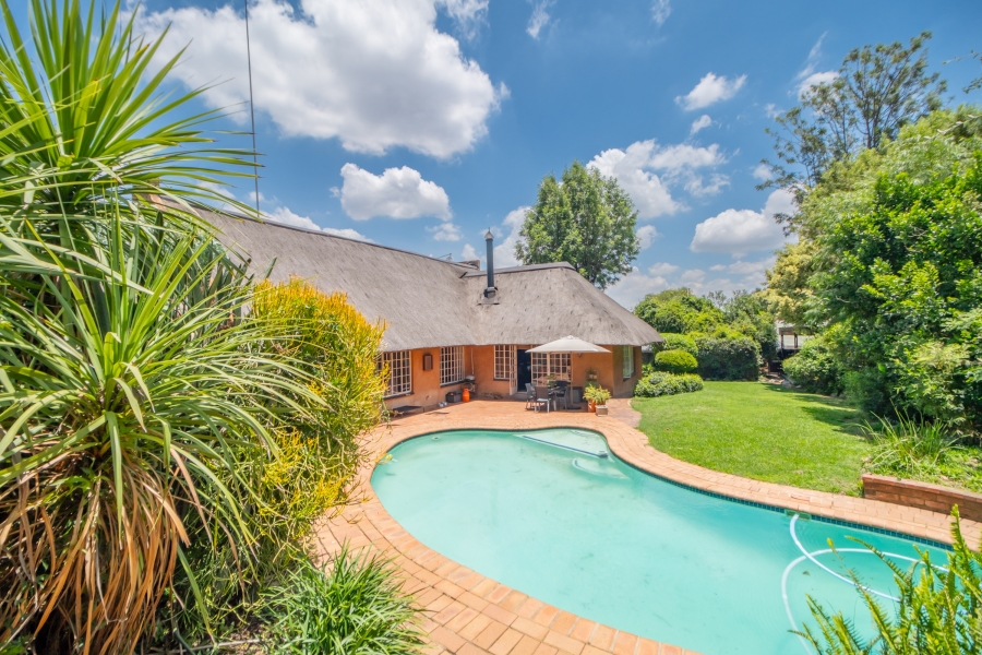5 Bedroom Property for Sale in Weltevreden Park Gauteng