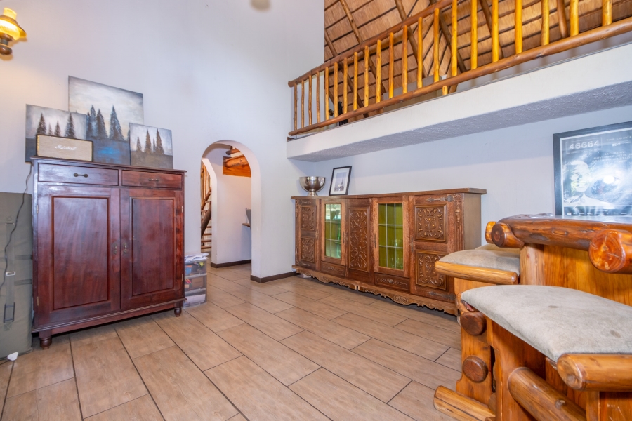 5 Bedroom Property for Sale in Weltevreden Park Gauteng