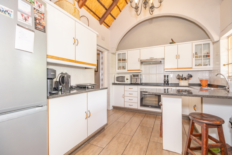 5 Bedroom Property for Sale in Weltevreden Park Gauteng