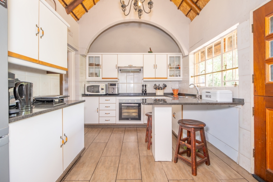 5 Bedroom Property for Sale in Weltevreden Park Gauteng