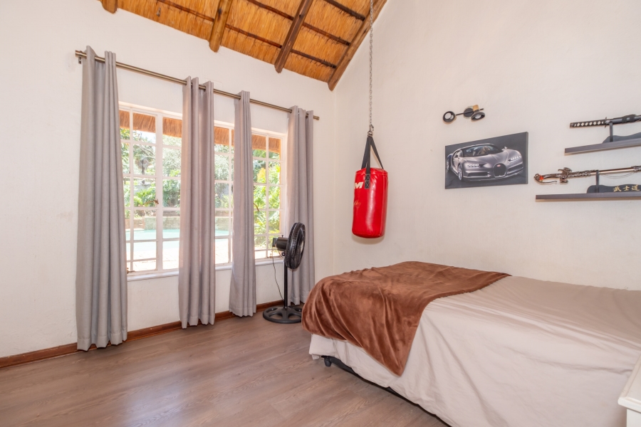 5 Bedroom Property for Sale in Weltevreden Park Gauteng