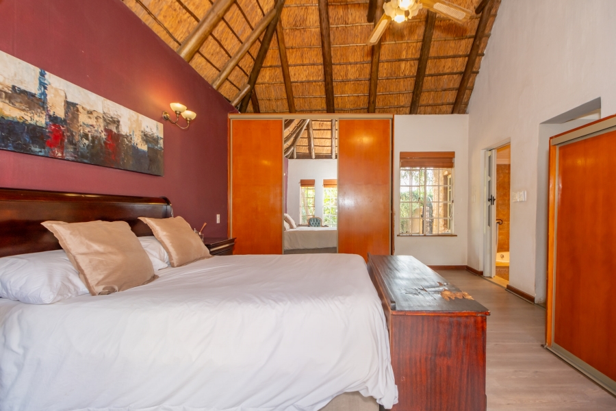 5 Bedroom Property for Sale in Weltevreden Park Gauteng