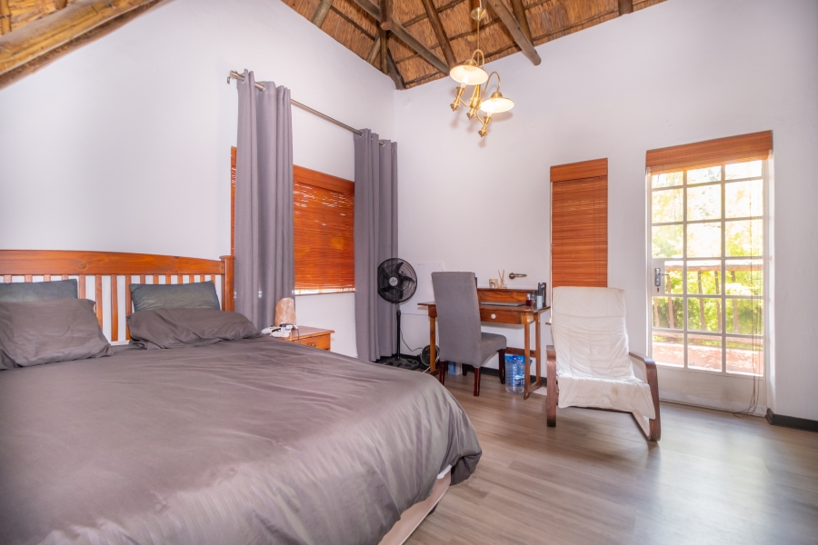 5 Bedroom Property for Sale in Weltevreden Park Gauteng