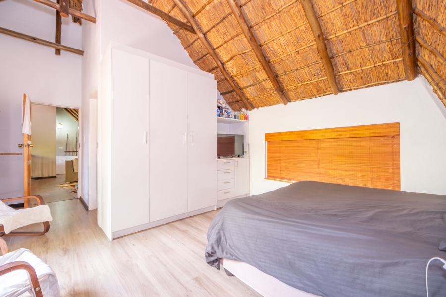 5 Bedroom Property for Sale in Weltevreden Park Gauteng