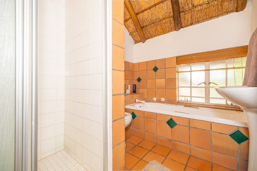 5 Bedroom Property for Sale in Weltevreden Park Gauteng