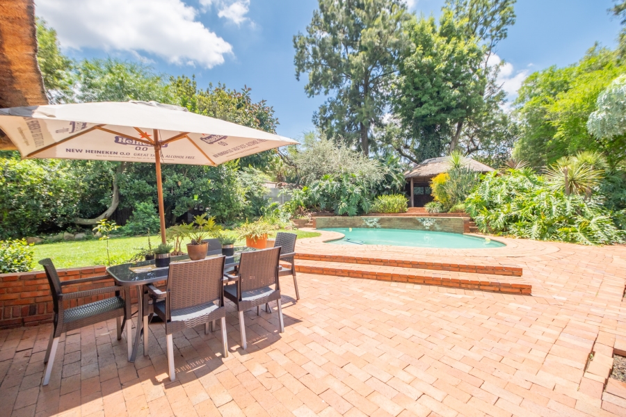 5 Bedroom Property for Sale in Weltevreden Park Gauteng