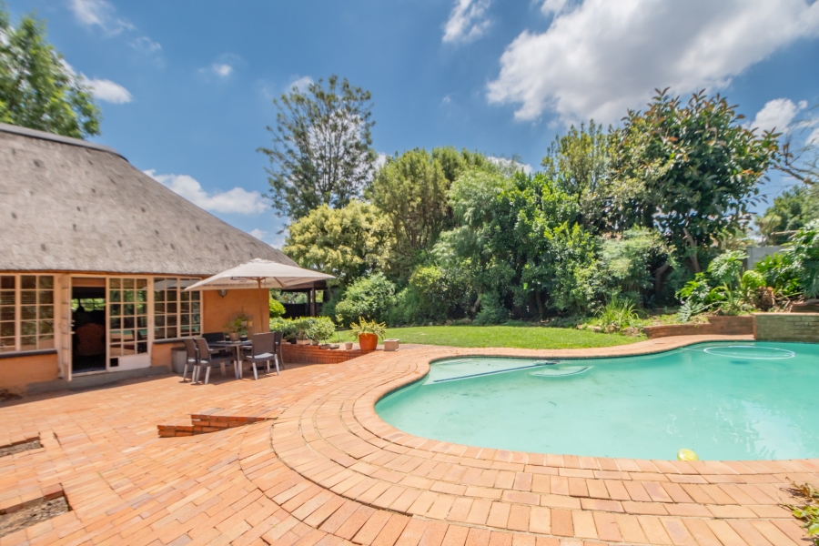5 Bedroom Property for Sale in Weltevreden Park Gauteng