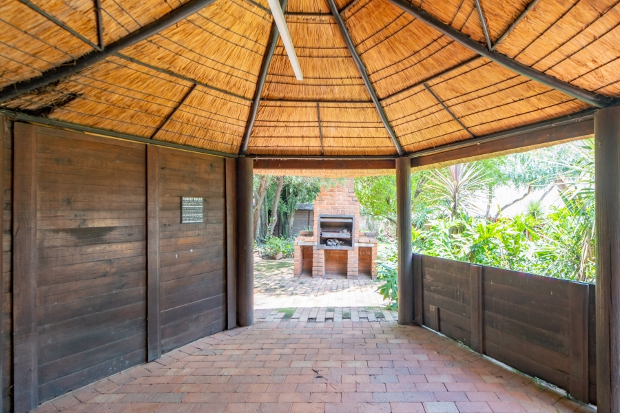 5 Bedroom Property for Sale in Weltevreden Park Gauteng