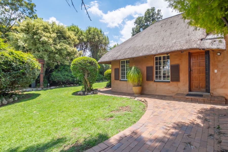 5 Bedroom Property for Sale in Weltevreden Park Gauteng
