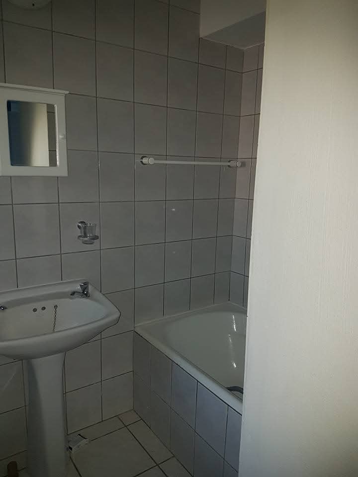 5 Bedroom Property for Sale in Weltevreden Park Gauteng