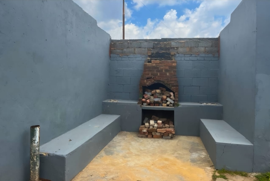 6 Bedroom Property for Sale in Randgate Gauteng