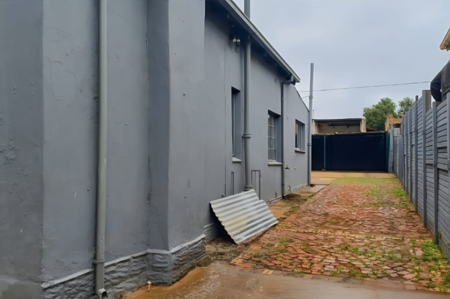 6 Bedroom Property for Sale in Randgate Gauteng