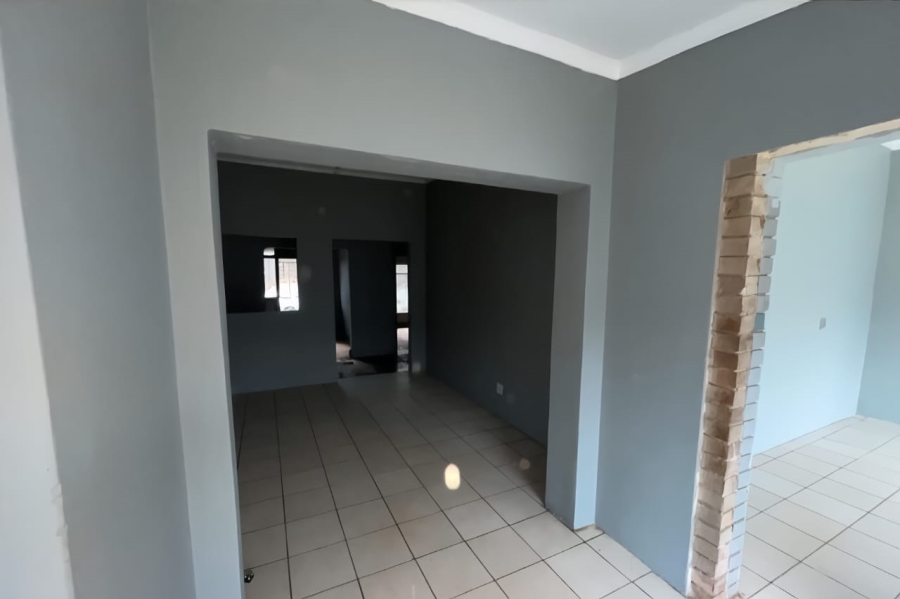 6 Bedroom Property for Sale in Randgate Gauteng