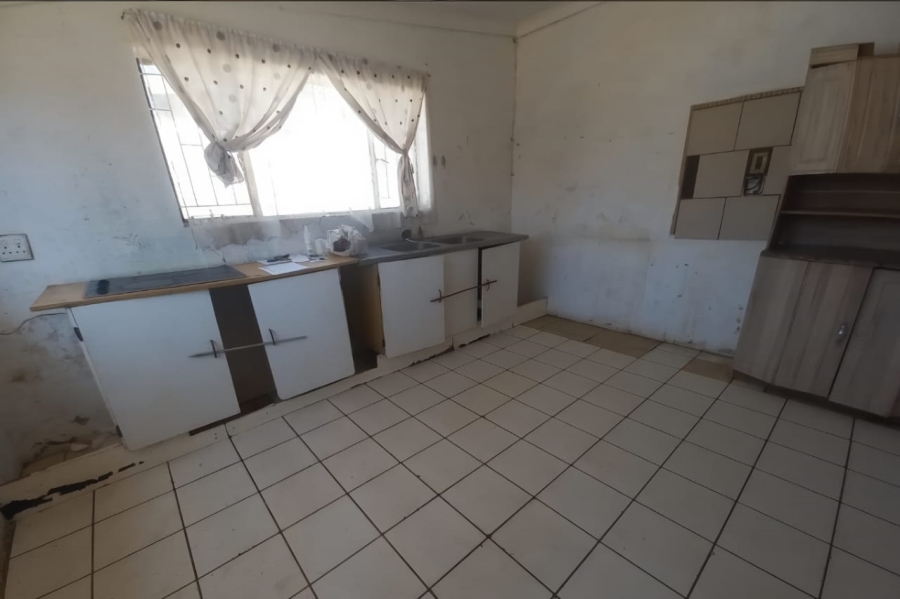 6 Bedroom Property for Sale in Randgate Gauteng
