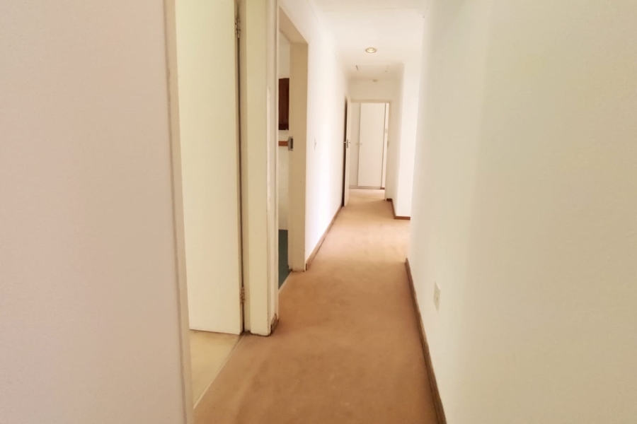 7 Bedroom Property for Sale in Northwold Gauteng