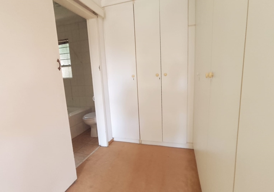 7 Bedroom Property for Sale in Northwold Gauteng