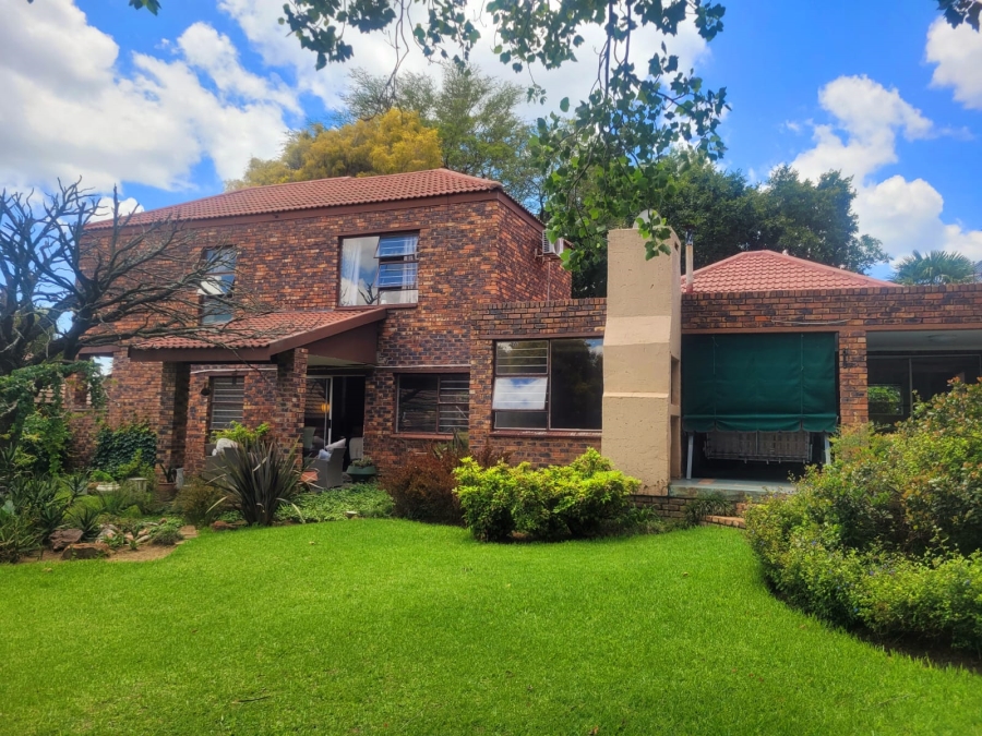 7 Bedroom Property for Sale in Northwold Gauteng