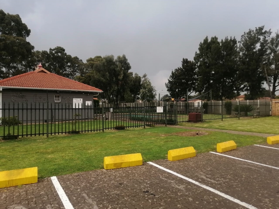 1 Bedroom Property for Sale in Comet Gauteng
