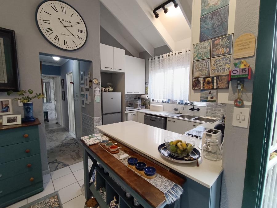 2 Bedroom Property for Sale in Bromhof Gauteng