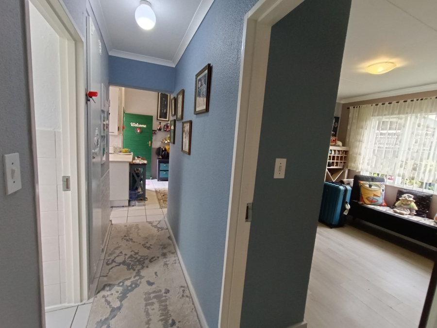 2 Bedroom Property for Sale in Bromhof Gauteng