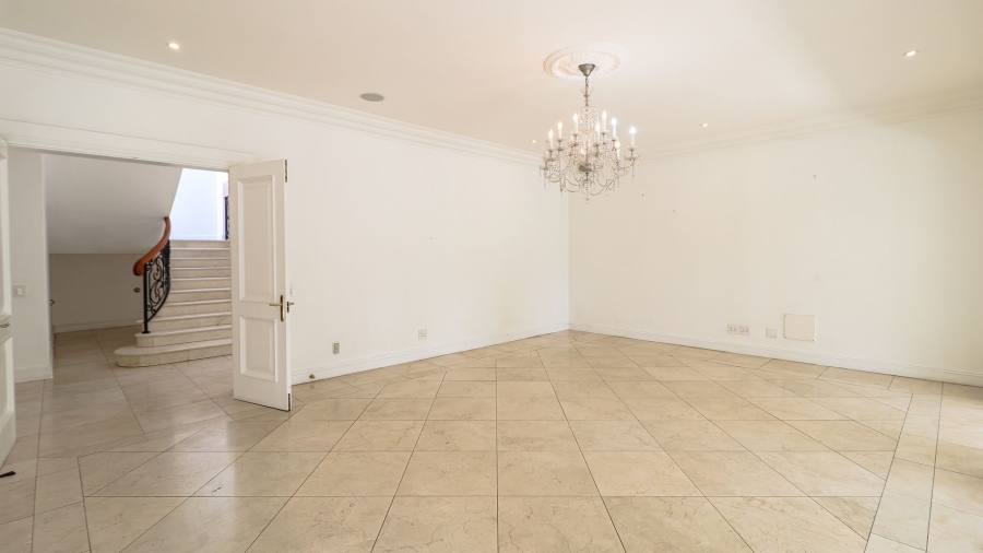 3 Bedroom Property for Sale in Sandhurst Gauteng