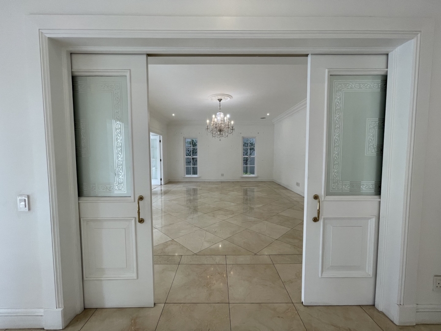 3 Bedroom Property for Sale in Sandhurst Gauteng