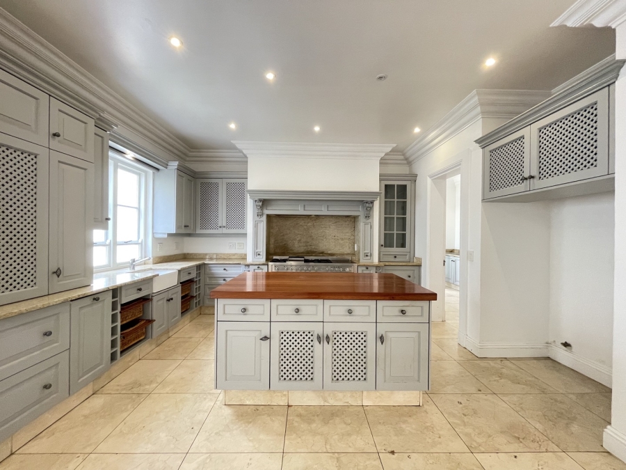 3 Bedroom Property for Sale in Sandhurst Gauteng