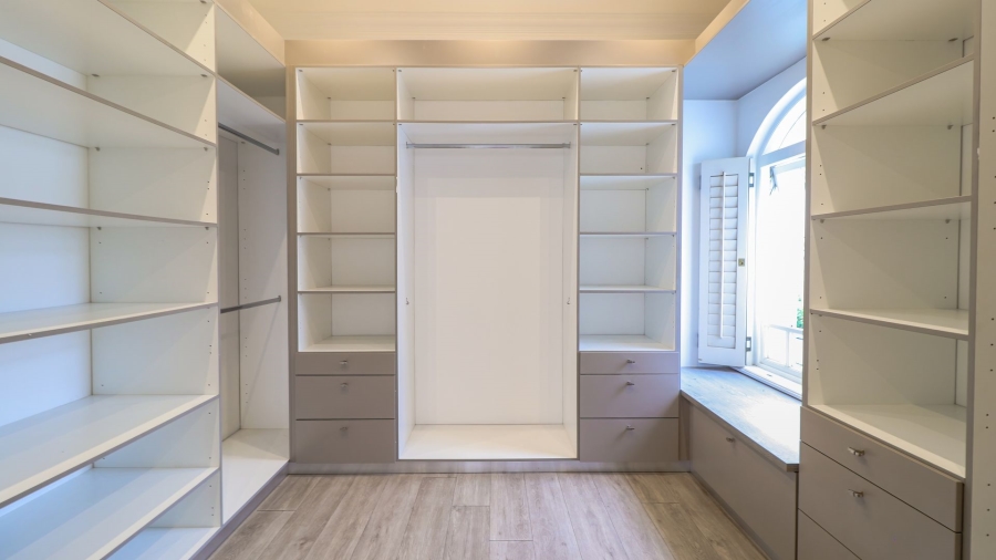 3 Bedroom Property for Sale in Sandhurst Gauteng