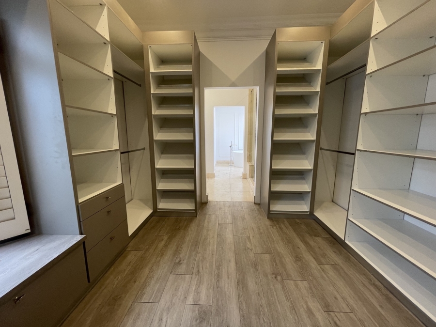 3 Bedroom Property for Sale in Sandhurst Gauteng