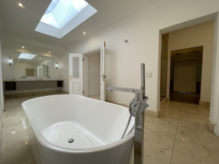 3 Bedroom Property for Sale in Sandhurst Gauteng