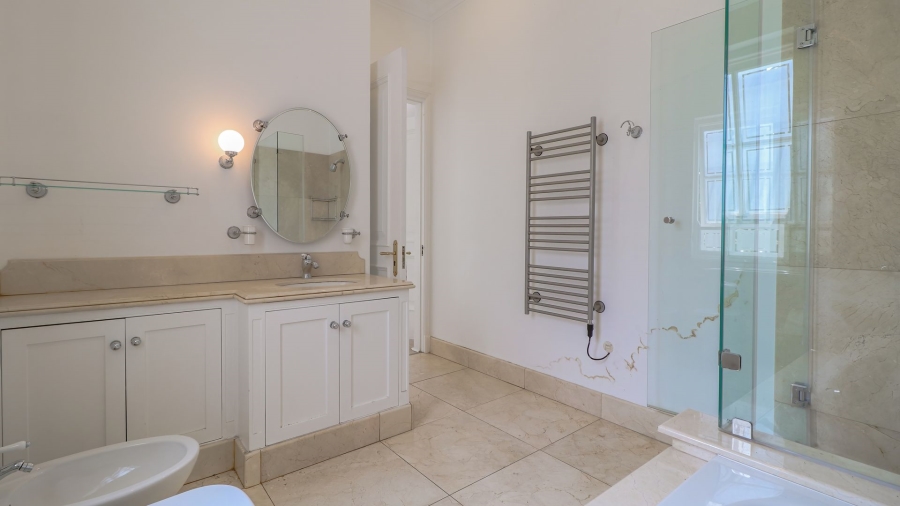 3 Bedroom Property for Sale in Sandhurst Gauteng