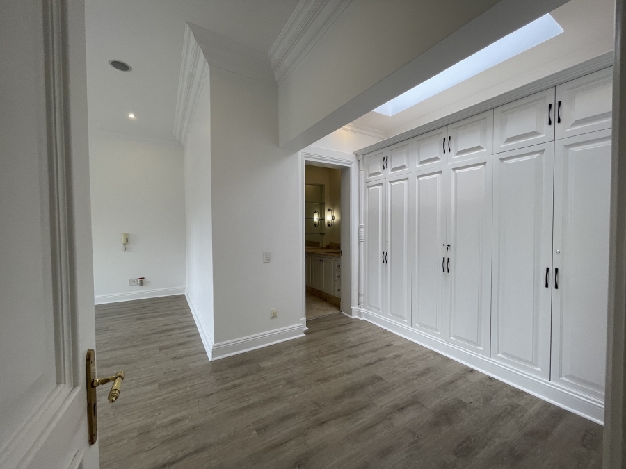 3 Bedroom Property for Sale in Sandhurst Gauteng