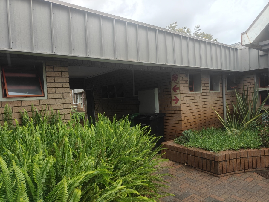 To Let commercial Property for Rent in Valhalla Gauteng