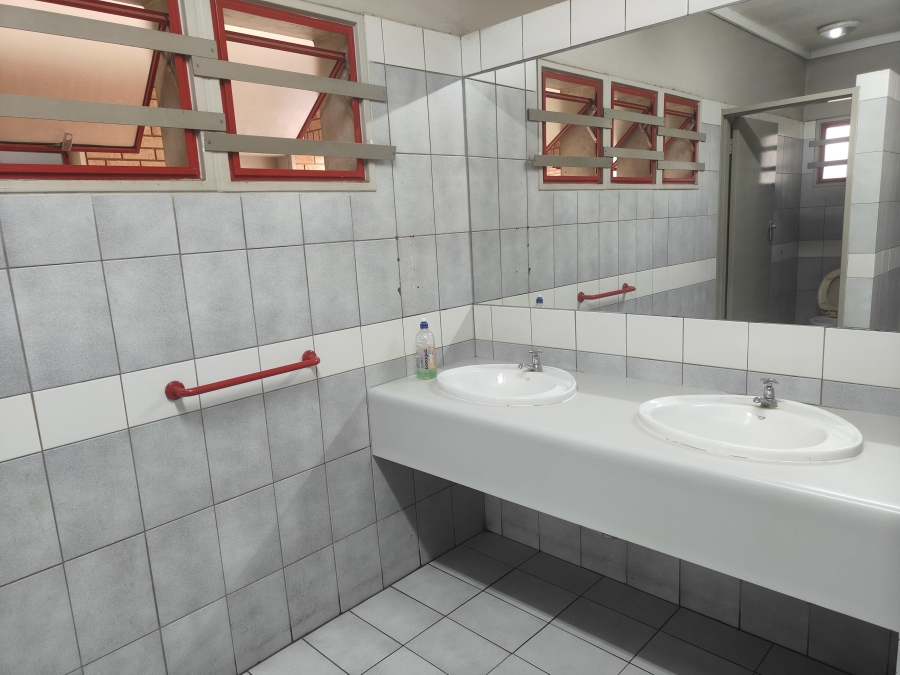 To Let commercial Property for Rent in Valhalla Gauteng