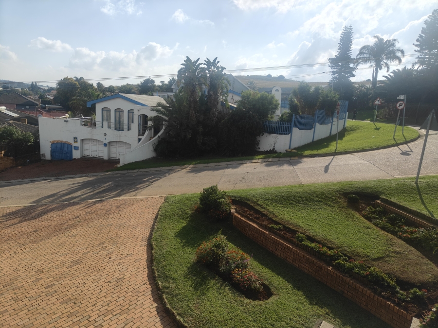 4 Bedroom Property for Sale in Laudium Ext 2 Gauteng