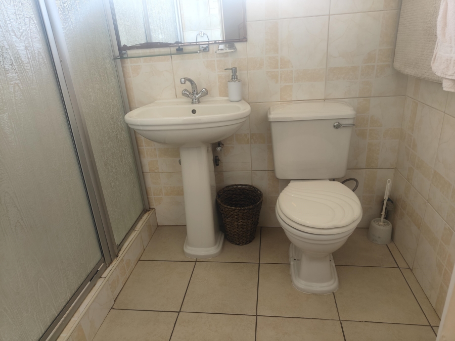 4 Bedroom Property for Sale in Laudium Ext 2 Gauteng