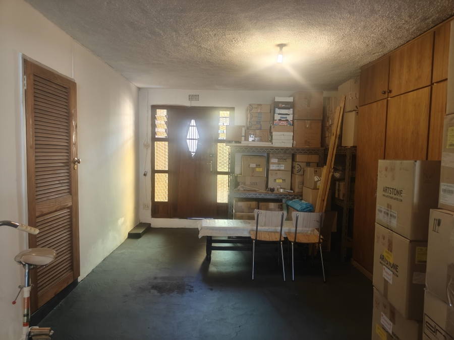 4 Bedroom Property for Sale in Laudium Ext 2 Gauteng