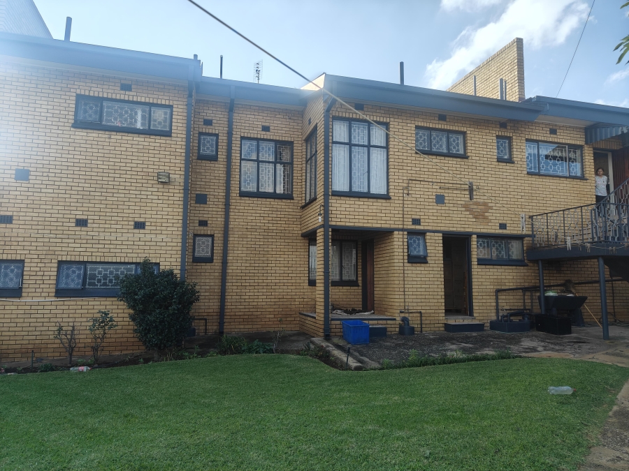 4 Bedroom Property for Sale in Laudium Ext 2 Gauteng