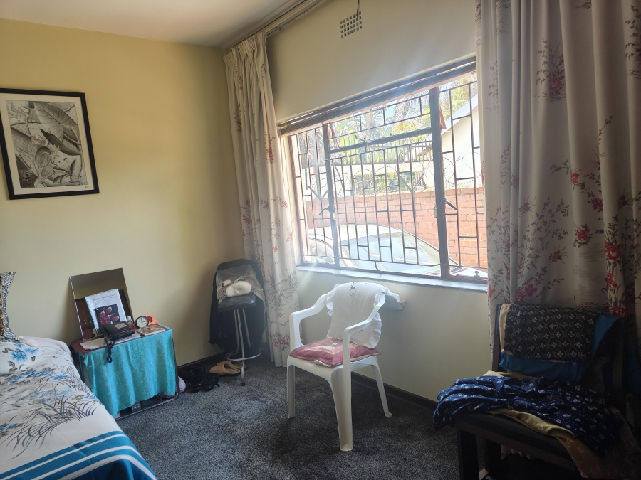 5 Bedroom Property for Sale in Laudium Gauteng