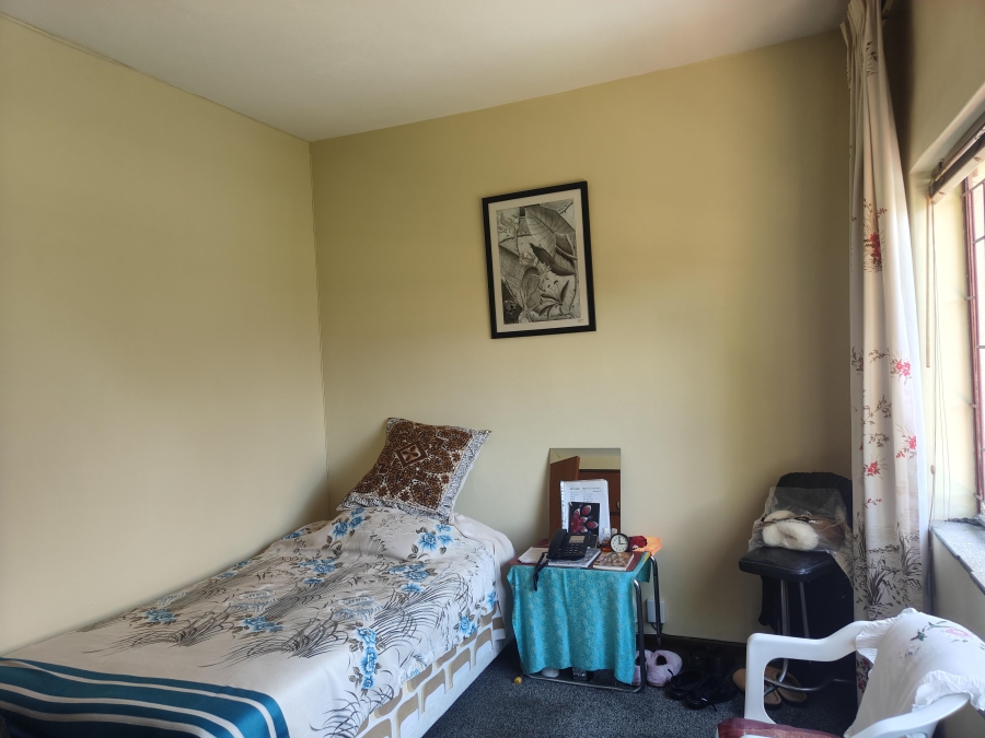 5 Bedroom Property for Sale in Laudium Gauteng