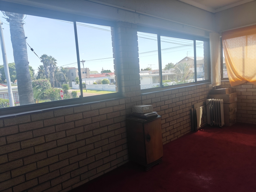 5 Bedroom Property for Sale in Laudium Gauteng