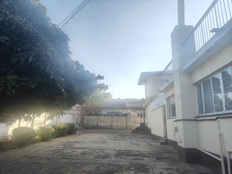 8 Bedroom Property for Sale in Laudium Gauteng