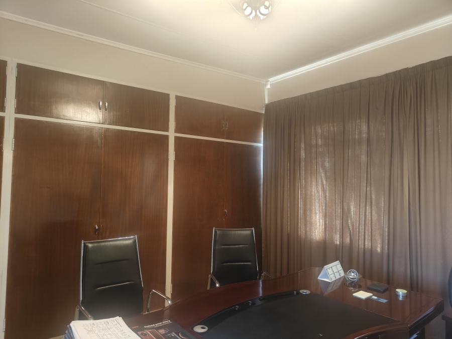 8 Bedroom Property for Sale in Laudium Gauteng