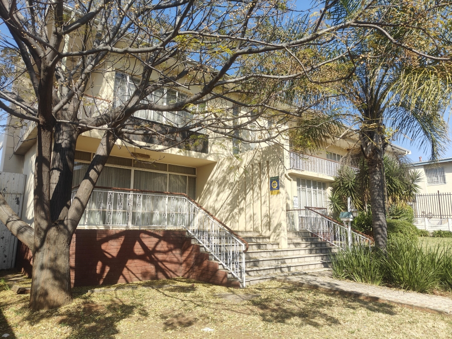 8 Bedroom Property for Sale in Laudium Gauteng