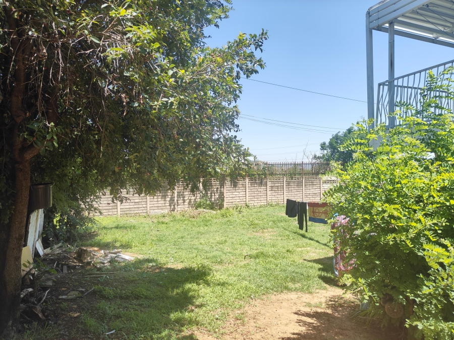 4 Bedroom Property for Sale in Laudium Gauteng