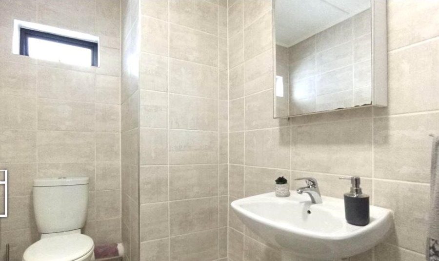 1 Bedroom Property for Sale in Linbro Park Gauteng